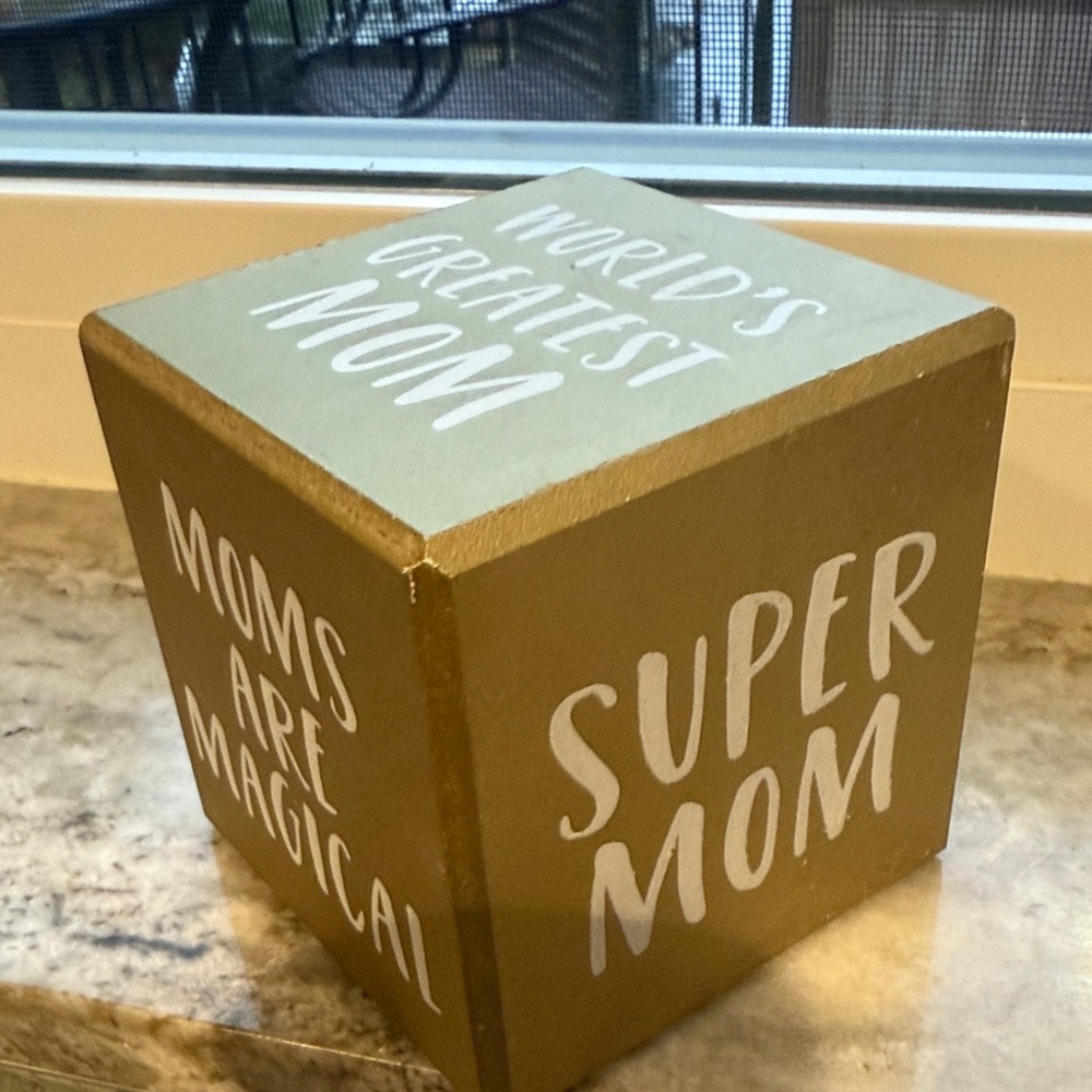 World's Greatest Mom Decorative Block